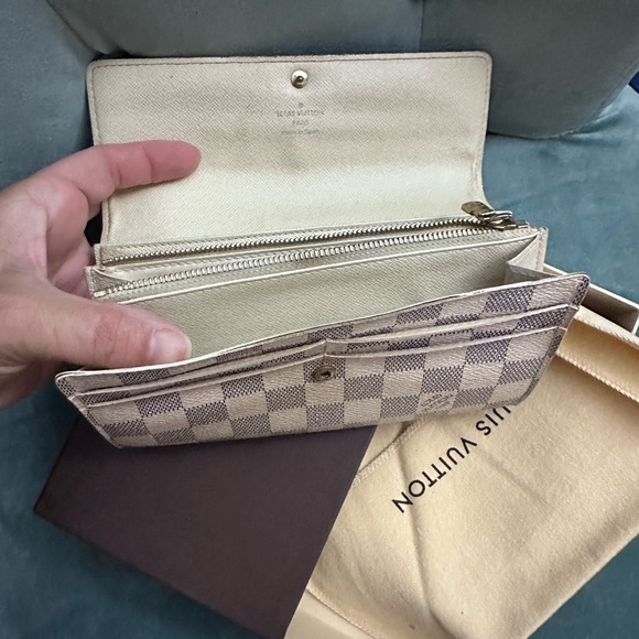 Louis Vuitton fold long wallet - Picture 2 of 2